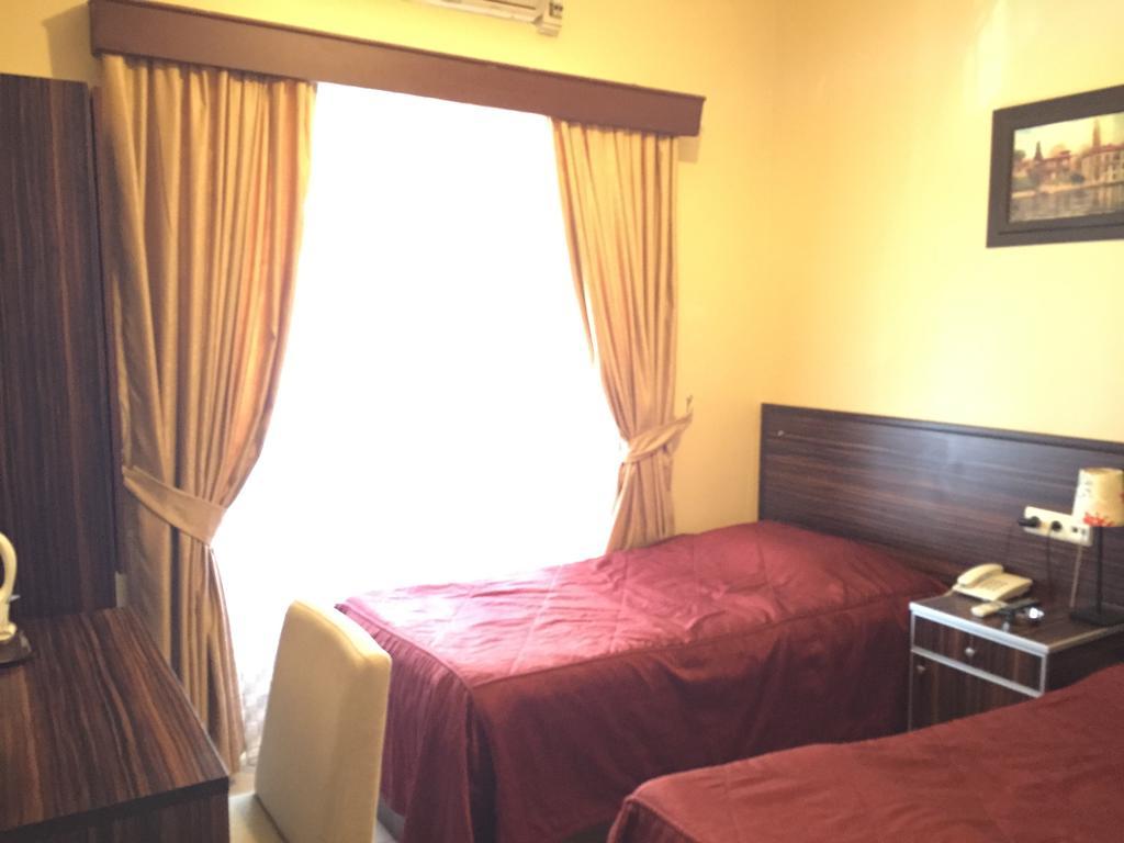 Hotel Mercan Adana Cameră foto